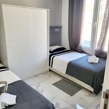 Vilanova Eight Apartment