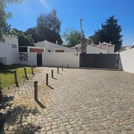 Vilanova Eight Apartment *