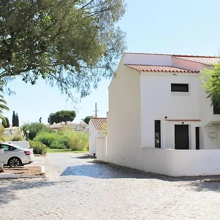 Vilanova Eight Αλμπουφέιρα